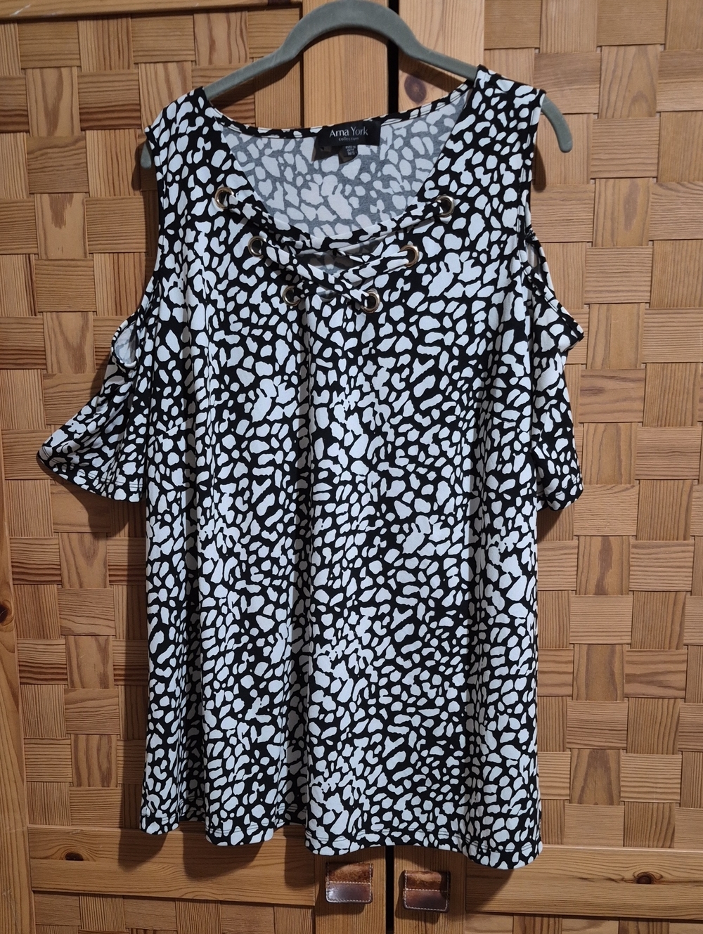 Anna York Black & White Cold-Shoulder Lace-Up Blouse